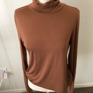 Long sleeve turtleneck